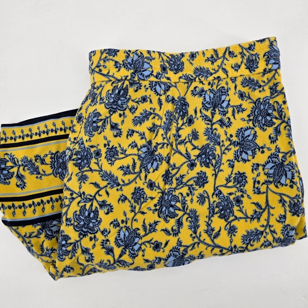 Yellow Floral Print Women’s Shorts